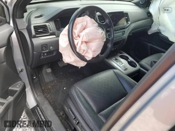 2020 Honda Passport EX-L with VIN 5FNYF8H56LB000168, listed as a Copart auction lot 70536685 with Not provided miles and Salvage title. Bid and sale history available at DreamBid. Image 8.
