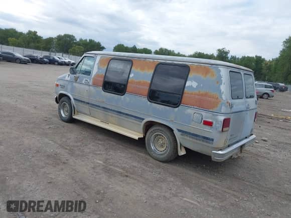 1985 Chevrolet Chevy Van с VIN 1GBEG25H0F7139335, выставлен на аукционе IAAI как лот 43075528 с пробегом 21 458 миль миль и . История ставок и продаж доступна на DreamBid. Изображение 3.