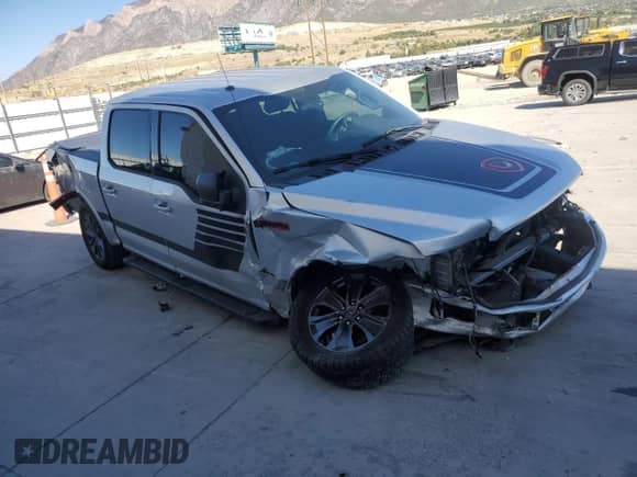 2018 Ford F-150 XL с VIN 1FTEW1E57JFA32781, выставлен на аукционе Copart как лот 81250385 с пробегом Не указан миль и Списание • Salvage title. История ставок и продаж доступна на DreamBid. Изображение 4.