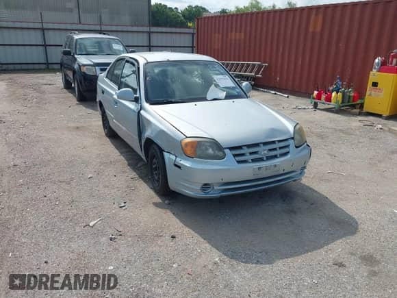 2005 Hyundai Accent GLS с VIN KMHCG45C35U577765, выставлен на аукционе IAAI как лот 42375410 с пробегом 244 866 миль миль и . История ставок и продаж доступна на DreamBid. Изображение 1.