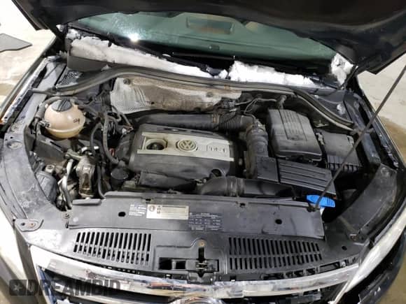 2010 Volkswagen Tiguan S с VIN WVGCV7AX2AW504241, выставлен на аукционе Copart как лот 44610505 с пробегом 234 251 миль миль и Чистый • Clean title. История ставок и продаж доступна на DreamBid. Изображение 12.