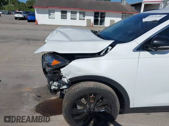 2020 Kia Sorento LX с VIN 5XYPG4A56LG655600, выставлен на аукционе IAAI как лот 41971459 с пробегом 66 449 миль миль и . История ставок и продаж доступна на DreamBid. Изображение 6.