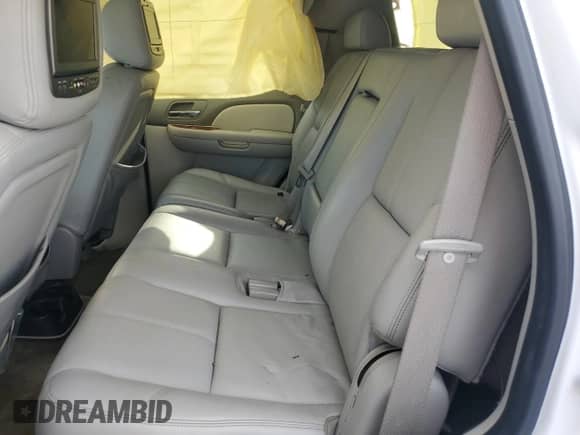 2008 Chevrolet Tahoe LTZ with VIN 1GNFC13008R128983, listed as a Copart auction lot 80761925 with 266,205 mi miles and Salvage title. Bid and sale history available at DreamBid. Image 10.