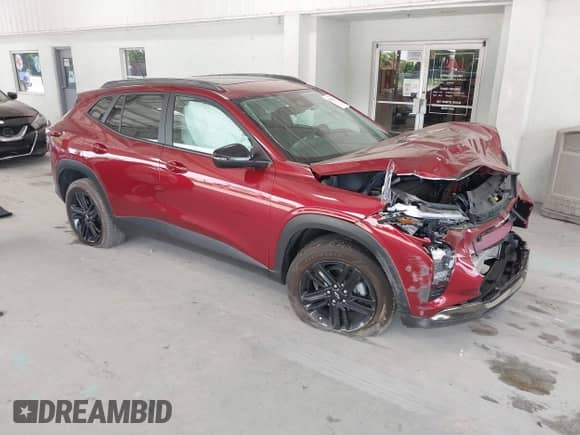 2024 Chevrolet Trax ACTIV z VIN KL77LKE22RC168100, wystawiony jako IAAI lot #42642223 z przebiegiem 16 323 mil mil oraz . Historia ofert i sprzedaży dostępna na DreamBid. Obrazek 1.