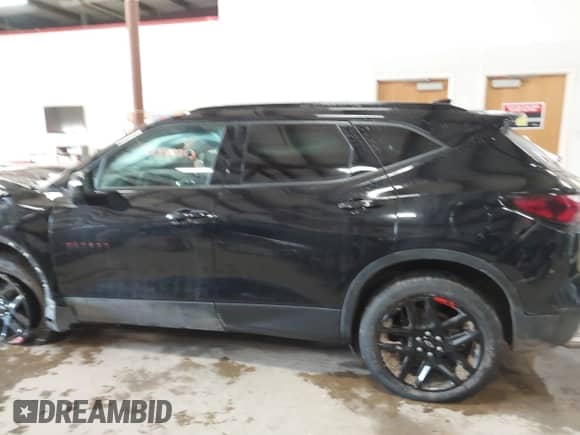 2020 Chevrolet Blazer LT z VIN 3GNKBHRS3LS659958, wystawiony jako IAAI lot #41347713 z przebiegiem 32 793 mil mil oraz . Historia ofert i sprzedaży dostępna na DreamBid. Obrazek 15.