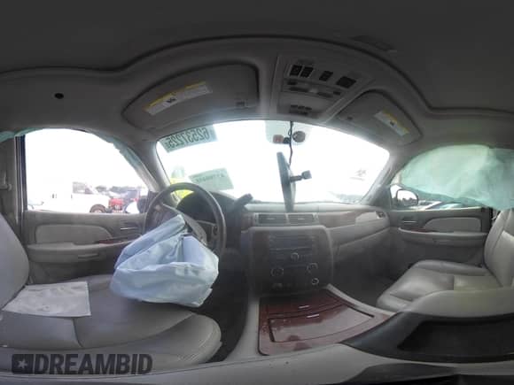 2009 Chevrolet Suburban LTZ z VIN 1GNFK36359R256609, wystawiony jako IAAI lot #42799458 z przebiegiem 146 257 mil mil oraz . Historia ofert i sprzedaży dostępna na DreamBid. Obrazek 18.