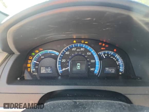 2013 Toyota Camry LE z VIN 4T1BD1FK5DU081938, wystawiony jako Copart lot #86591065 z przebiegiem 177 275 mil mil oraz Szkoda całkowita • Salvage title. Historia ofert i sprzedaży dostępna na DreamBid. Obrazek 9.