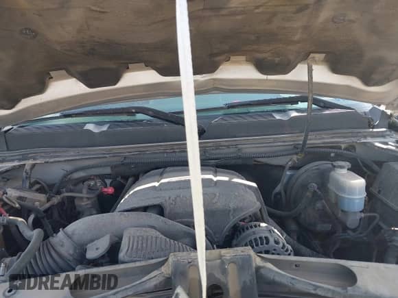 2012 Chevrolet Silverado 1500 LS z VIN 3GCPCREA4CG185181, wystawiony jako IAAI lot #42954321 z przebiegiem 268 189 mil mil oraz . Historia ofert i sprzedaży dostępna na DreamBid. Obrazek 10.