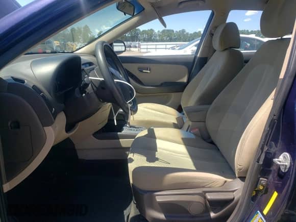 2010 Hyundai Elantra Blue z VIN KMHDU4AD8AU103509, wystawiony jako Copart lot #70027595 z przebiegiem 178 404 mil mil oraz Szkoda całkowita • Salvage title. Historia ofert i sprzedaży dostępna na DreamBid. Obrazek 7.