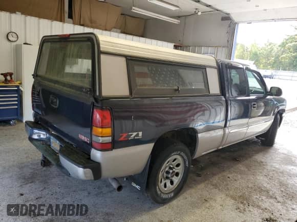 2005 GMC Sierra 1500 SLE с VIN 1GTEK19B85Z195214, выставлен на аукционе Copart как лот 85295805 с пробегом 121 323 миль миль и Чистый • Clean title. История ставок и продаж доступна на DreamBid. Изображение 3.