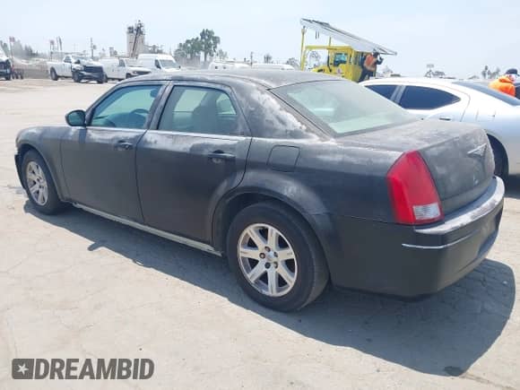 2006 Chrysler 300 Touring with VIN 2C3LA53G16H284828, listed as a IAAI auction lot 42918801 with 259,006 mi miles and . Bid and sale history available at DreamBid. Image 3.