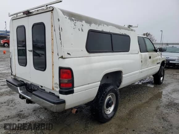 1997 Dodge 2500 with VIN 3B7KF23Z1VG817798, listed as a Copart auction lot 83831094 with 97,693 mi miles and Clean title. Bid and sale history available at DreamBid. Image 3.