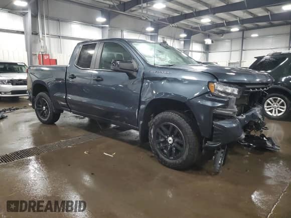 2019 Chevrolet Silverado 1500 with VIN 1GCVYEED0KZ199850, listed as a Copart auction lot 45478835 with 133,690 mi miles and Salvage title. Bid and sale history available at DreamBid. Image 4.