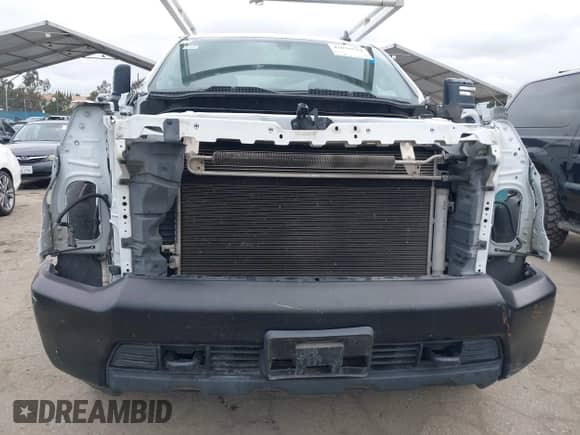 2020 Chevrolet Silverado 2500HD Work Truck z VIN 1GB2WLE78LF284403, wystawiony jako IAAI lot #42076524 z przebiegiem 21 478 mil mil oraz . Historia ofert i sprzedaży dostępna na DreamBid. Obrazek 6.