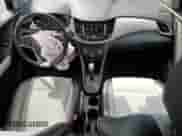 2020 Chevrolet Trax LT с VIN 3GNCJPSB9LL113204, выставлен на аукционе Copart как лот 71890885 с пробегом 33 002 миль миль и Списание • Salvage title. История ставок и продаж доступна на DreamBid. Изображение 8.