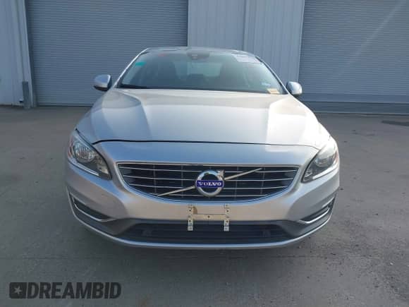 2018 Volvo S60 Inscription z VIN LYV402TK4JB177410, wystawiony jako IAAI lot #41807670 z przebiegiem 52 454 mil mil oraz . Historia ofert i sprzedaży dostępna na DreamBid. Obrazek 13.