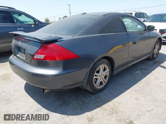 2007 Honda Accord EX-L с VIN 1HGCM72627A017237, выставлен на аукционе IAAI как лот 42408890 с пробегом 283 768 миль миль и . История ставок и продаж доступна на DreamBid. Изображение 4.