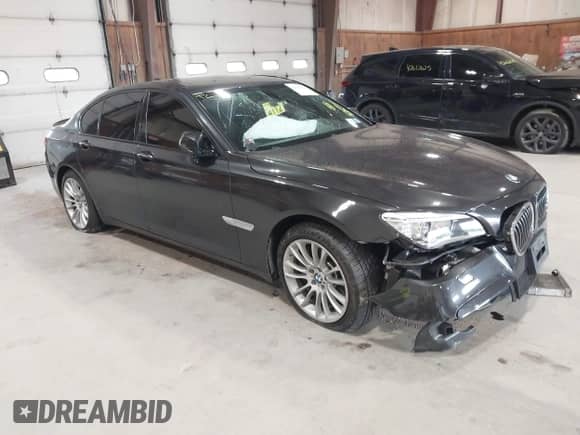 2013 BMW 7 Series 750i xDrive с VIN WBAYB6C5XDD223942, выставлен на аукционе IAAI как лот 42608352 с пробегом 105 215 миль миль и . История ставок и продаж доступна на DreamBid. Изображение 1.