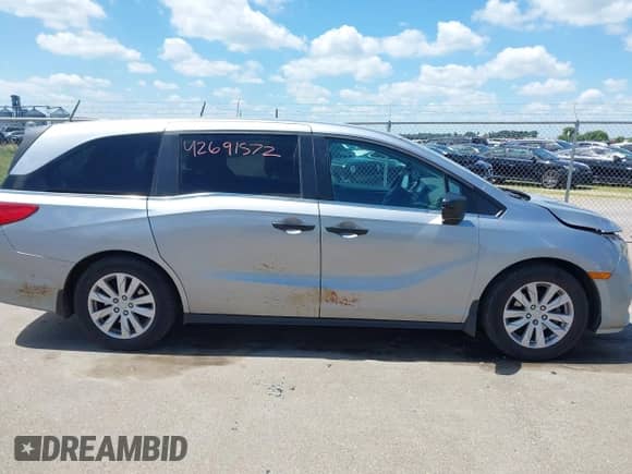 2020 Honda Odyssey LX с VIN 5FNRL6H25LB001920, выставлен на аукционе IAAI как лот 42691572 с пробегом 136 391 миль миль и . История ставок и продаж доступна на DreamBid. Изображение 13.