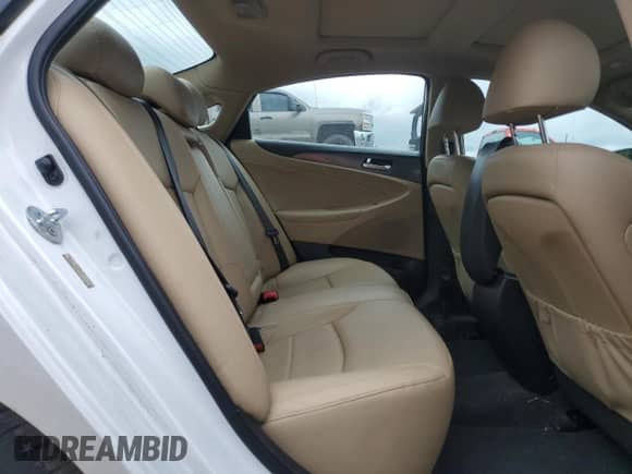 2015 Hyundai Sonata z VIN KMHEC4A4XFA127021, wystawiony jako Copart lot #69447825 z przebiegiem 91 997 mil mil oraz Czysty tytuł • Clean title. Historia ofert i sprzedaży dostępna na DreamBid. Obrazek 10.