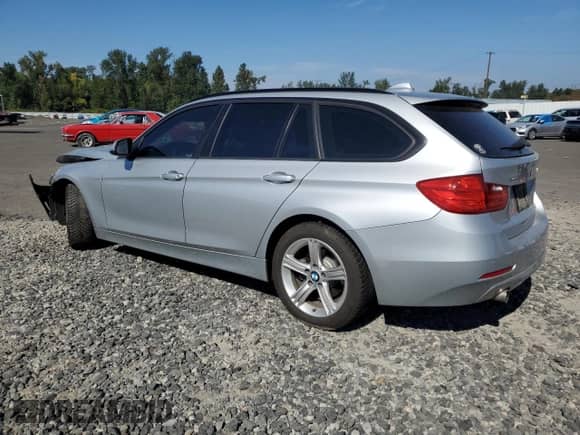 2014 BMW 3 Series 328d xDrive with VIN WBA3K5C51EK300277, listed as a Copart auction lot 70952595 with 125,873 mi miles and Salvage title. Bid and sale history available at DreamBid. Image 2.