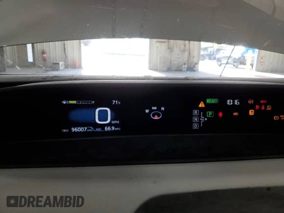 2018 Toyota Prius Plus with VIN JTDKARFP7J3084848, listed as a Copart auction lot 84256715 with 96,007 mi miles and Salvage title. Bid and sale history available at DreamBid. Image 9.