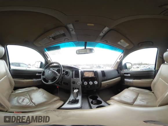 2008 Toyota Tundra Limited с VIN 5TBBV58108S492230, выставлен на аукционе IAAI как лот 41876590 с пробегом Не указан миль и . История ставок и продаж доступна на DreamBid. Изображение 18.