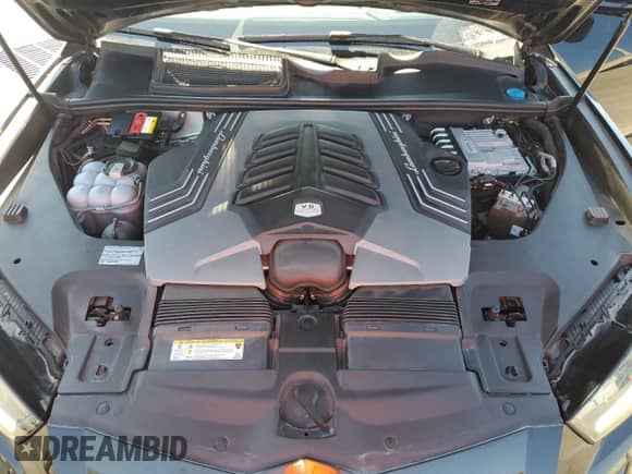 2019 Lamborghini Urus с VIN ZPBUA1ZL6KLA02282, выставлен на аукционе Copart как лот 88714865 с пробегом 17 842 миль миль и Списание • Salvage title. История ставок и продаж доступна на DreamBid. Изображение 13.
