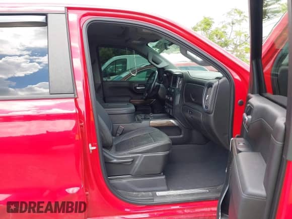 2021 Chevrolet Silverado 1500 LT Trail Boss z VIN 1GCPYFED6MZ214238, wystawiony jako IAAI lot #43239322 z przebiegiem 63 586 mil mil oraz . Historia ofert i sprzedaży dostępna na DreamBid. Obrazek 5.