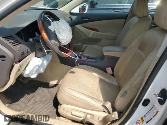 2007 Lexus ES 330 z VIN JTHBJ46G272057475, wystawiony jako Copart lot #68958615 z przebiegiem 226 475 mil mil oraz Szkoda całkowita • Salvage title. Historia ofert i sprzedaży dostępna na DreamBid. Obrazek 7.