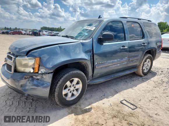 2008 Chevrolet Tahoe LTZ with VIN 1GNFC13JX8R209546, listed as a Copart auction lot 66449165 with 272,994 mi miles and Salvage title. Bid and sale history available at DreamBid. Image 1.