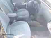 2004 Hyundai Elantra GLS z VIN KMHDN46D84U912728, wystawiony jako IAAI lot #43458185 z przebiegiem 184 899 mil mil oraz . Historia ofert i sprzedaży dostępna na DreamBid. Obrazek 5.