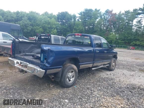 2004 Dodge 3500 SLT with VIN 3D7LU38C64G277521, listed as a IAAI auction lot 42497686 with 306,535 mi miles and . Bid and sale history available at DreamBid. Image 4.