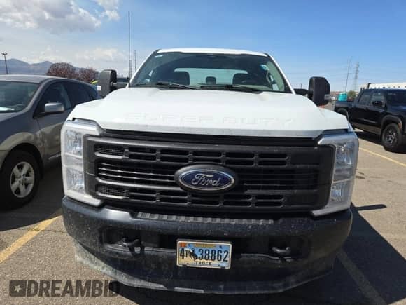 2023 Ford F-250 XL z VIN 1FT7X2BA3PEC58814, wystawiony jako IAAI lot #43589542 z przebiegiem 78 718 mil mil oraz . Historia ofert i sprzedaży dostępna na DreamBid. Obrazek 25.