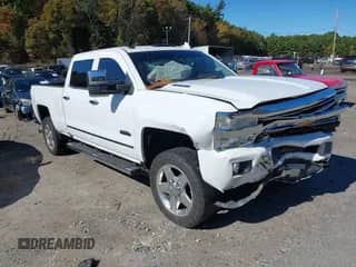 2016 Chevrolet Silverado 2500HD High Country с VIN 1GC1KXE83GF218284, выставлен на аукционе IAAI как лот 43360216 с пробегом 124 600 миль миль и . История ставок и продаж доступна на DreamBid. Изображение 1.