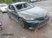 2023 Toyota Camry SE с VIN 4T1T11AK6PU112350, выставлен на аукционе IAAI как лот 42199836 с пробегом 43 040 миль миль и . История ставок и продаж доступна на DreamBid. Изображение 1.