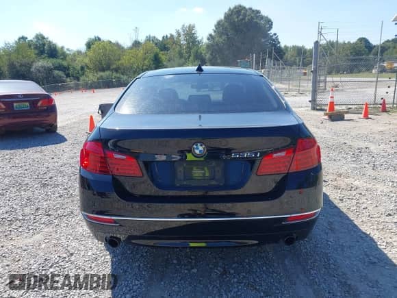 2016 BMW 5 Series 535i z VIN WBA5B1C55GG133493, wystawiony jako IAAI lot #43320525 z przebiegiem 103 470 mil mil oraz . Historia ofert i sprzedaży dostępna na DreamBid. Obrazek 17.