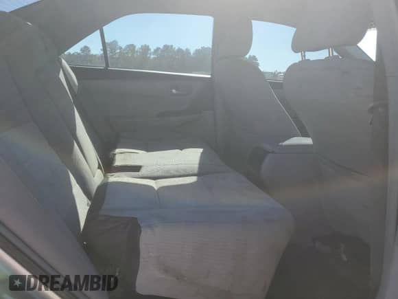 2015 Toyota Camry LE z VIN 4T4BF1FK6FR445982, wystawiony jako Copart lot #86984915 z przebiegiem 291 433 mil mil oraz Czysty tytuł • Clean title. Historia ofert i sprzedaży dostępna na DreamBid. Obrazek 10.