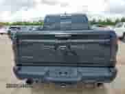 2023 Ram 1500 TRX z VIN 1C6SRFU99PN501130, wystawiony jako Copart lot #64632565 z przebiegiem 21 543 mil mil oraz Czysty tytuł • Clean title. Historia ofert i sprzedaży dostępna na DreamBid. Obrazek 6.