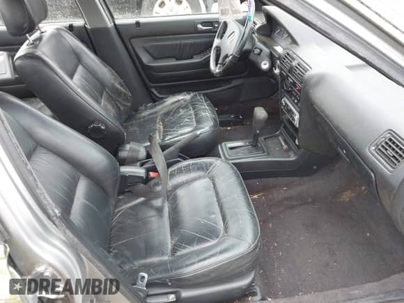 1991 Honda Accord с VIN JHMCB7683MC034398, выставлен на аукционе IAAI как лот 42326697 с пробегом 244 491 миль миль и . История ставок и продаж доступна на DreamBid. Изображение 5.