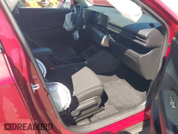 2025 Hyundai Kona SEL Convenience z VIN KM8HC3AB4SU213617, wystawiony jako IAAI lot #42054129 z przebiegiem 16 162 mil mil oraz . Historia ofert i sprzedaży dostępna na DreamBid. Obrazek 5.