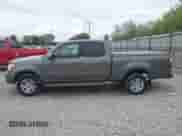 2005 Toyota Tundra Limited с VIN 5TBDT48165S473282, выставлен на аукционе IAAI как лот 43382606 с пробегом 166 678 миль миль и . История ставок и продаж доступна на DreamBid. Изображение 15.