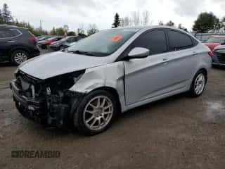 2015 Hyundai Accent GLS z VIN KMHCT4AE6FU853621, wystawiony jako Copart lot #71412935 z przebiegiem 187 606 mil mil oraz Szkoda całkowita • Salvage title. Historia ofert i sprzedaży dostępna na DreamBid. Obrazek 1.