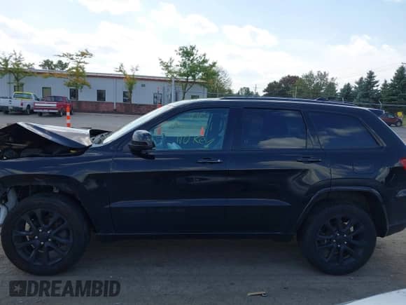 2020 Jeep Grand Cherokee Altitude with VIN 1C4RJFAG1LC239370, listed as a IAAI auction lot 43158691 with 47,017 mi miles and . Bid and sale history available at DreamBid. Image 14.