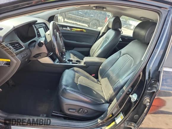 2016 Hyundai Sonata Limited с VIN 5NPE34AF5GH300461, выставлен на аукционе Copart как лот 81009775 с пробегом Не указан миль и Списание • Salvage title. История ставок и продаж доступна на DreamBid. Изображение 7.