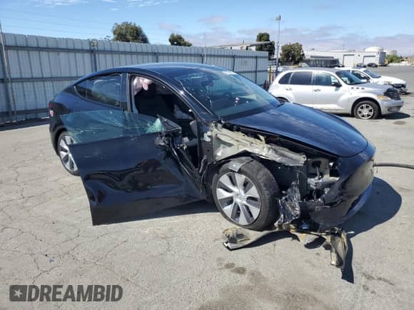 2023 Tesla Model Y Long Range с VIN 7SAYGAEE3PF903721, выставлен на аукционе Copart как лот 68774815 с пробегом Не указан миль и Списание • Salvage title. История ставок и продаж доступна на DreamBid. Изображение 4.