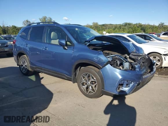 2020 Subaru Forester Premium z VIN JF2SKAJCXLH579779, wystawiony jako Copart lot #71687655 z przebiegiem 48 452 mil mil oraz Szkoda całkowita • Salvage title. Historia ofert i sprzedaży dostępna na DreamBid. Obrazek 4.