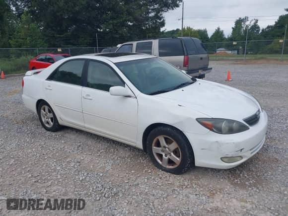 2002 Toyota Camry XLE с VIN 4T1BF30K12U011204, выставлен на аукционе IAAI как лот 43077070 с пробегом 349 350 миль миль и . История ставок и продаж доступна на DreamBid. Изображение 1.