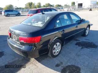 2009 Hyundai Sonata GLS z VIN 5NPET46C79H466823, wystawiony jako IAAI lot #43406810 z przebiegiem 369 774 mil mil oraz . Historia ofert i sprzedaży dostępna na DreamBid. Obrazek 4.