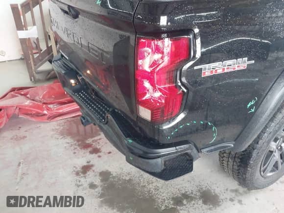 2023 Chevrolet Colorado 4WD Trail Boss с VIN 1GCPTEEK3P1261771, выставлен на аукционе IAAI как лот 42535710 с пробегом 30 000 миль миль и . История ставок и продаж доступна на DreamBid. Изображение 6.